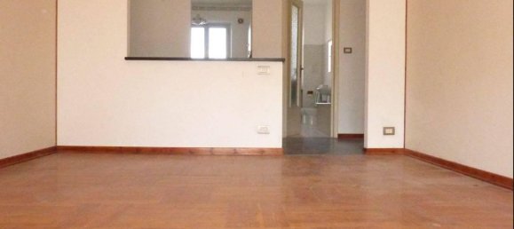 4 rooms Apartment in Fossano, Italy No. 25048 8