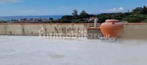 2 bedrooms Apartment in Villafranca Tirrena, Italy No. 223616 4