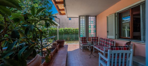 4 غرف نوم فيلا في Follonica, Italy رقم 306605 11