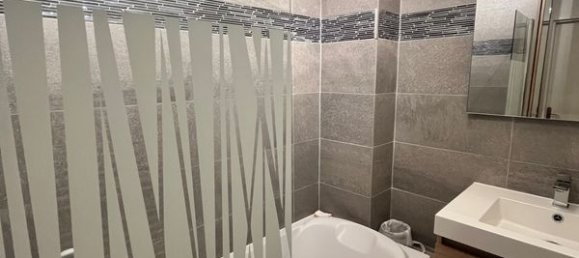 2 bedrooms Apartment in Roubaix, France No. 332887 6