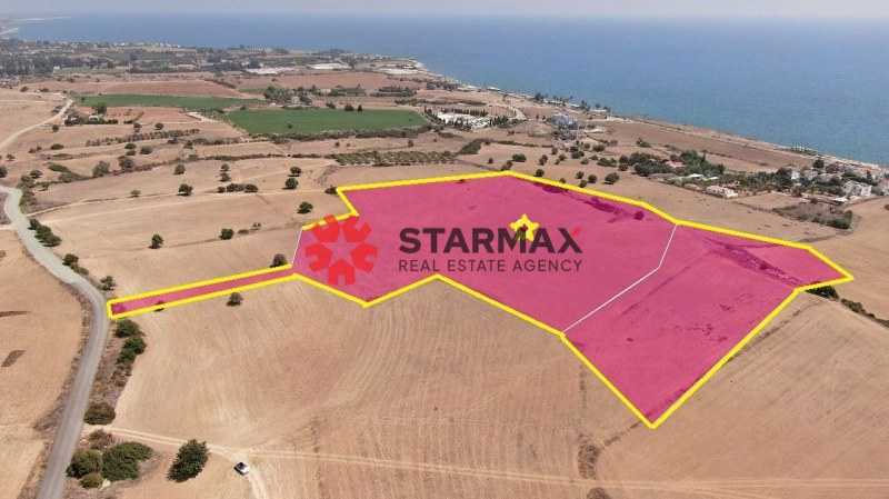  فندق في Agios Theodoros, Cyprus 28438متر مربع رقم 21523