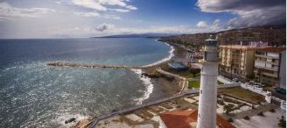 3 bedrooms Apartment in Malaga, Spain No. 156345 5