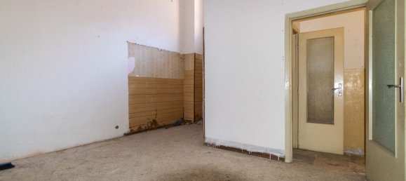 2 rooms Apartment in Catania, Italy No. 308865 9