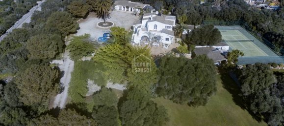 12 Schlafzimmer Villa in Es Castell, Spain, Nr. 1437 9