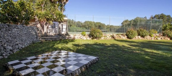 12 Schlafzimmer Villa in Es Castell, Spain, Nr. 1437 18