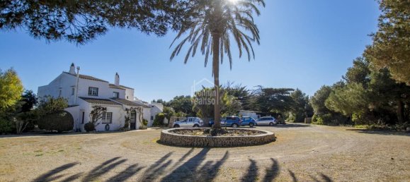 12 Schlafzimmer Villa in Es Castell, Spain, Nr. 1437 11