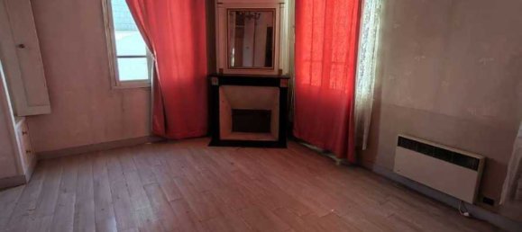 Casa de 3 dormitorios en Elbeuf, France No. 191883 5