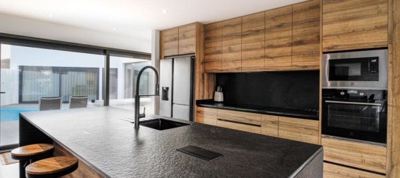 3 bedrooms House in Madalena, Portugal No. 118416 8