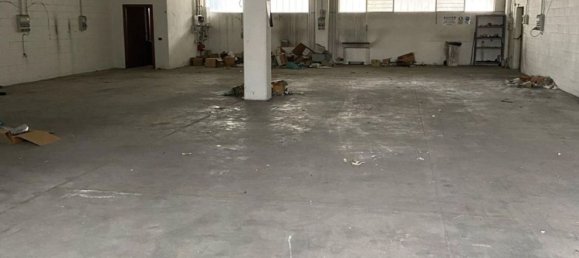 Lagerhaus in Brescia, Italy 350m², Nr. 49324 3