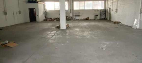 Lagerhaus in Brescia, Italy 350m², Nr. 49324 9