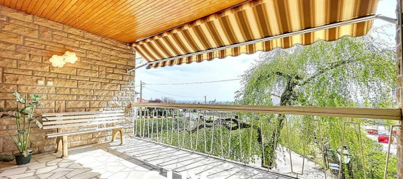 4 bedrooms Castles in La Chapelle-de-Guinchay, France No. 206100 4