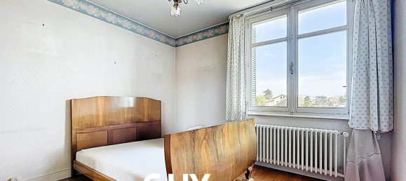 4 bedrooms Castles in La Chapelle-de-Guinchay, France No. 206100 13