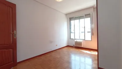 Квартира с 4 спальнями в Бургос, Испания № 270655