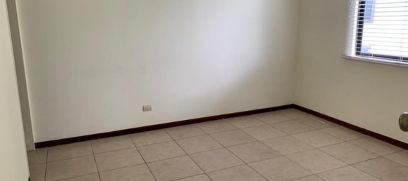 2 dormitorios condominium en venta en Alajuela, Costa Rica № 317 2