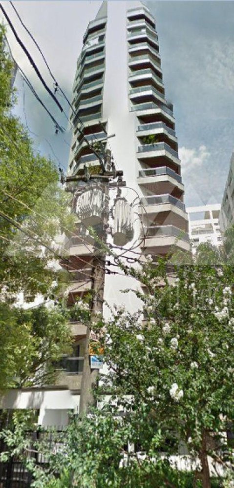 Casa de 4 dormitorios en Sao Paulo, Brazil No. 584571