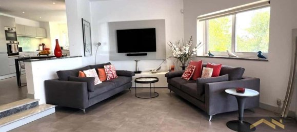 4 bedrooms Villa in Faro, Portugal No. 150683 10