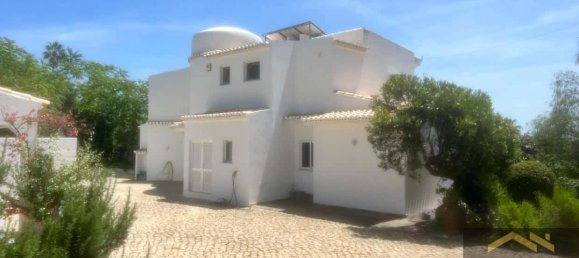4 bedrooms Villa in Faro, Portugal No. 150683 4