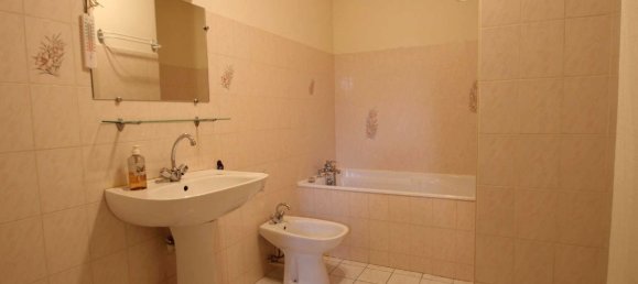 3 bedrooms House in Albi, France No. 204279 12