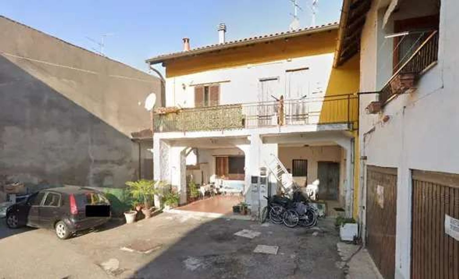 2 bedrooms Apartment in Uboldo, Italy No. 329671