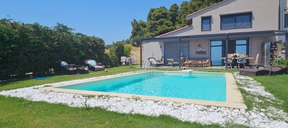 3 bedrooms Property in Chalkidiki, Greece No. 52371 12