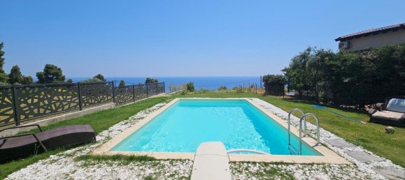 3 bedrooms Property in Chalkidiki, Greece No. 52371 13