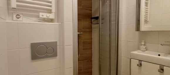 2 bedrooms Apartment in Ciutat Vella, Spain No. 144491 10