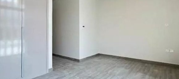 6 bedrooms Villa in Dubai, UAE No. 2020 2