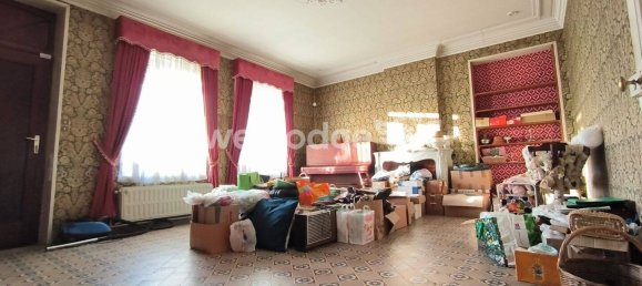 6 bedrooms House in Saint-Remy-Chaussee, France No. 62397 2