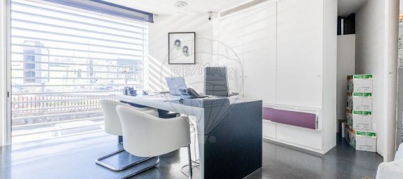 916m² Warehouse in Ronfe, Portugal No. 70777 4