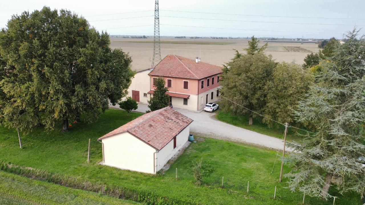 12 rooms House in Imola, Italy No. 5996