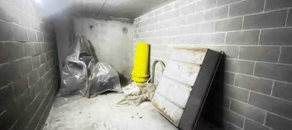 Garage à Monza, Italy 15m² No. 338386 5