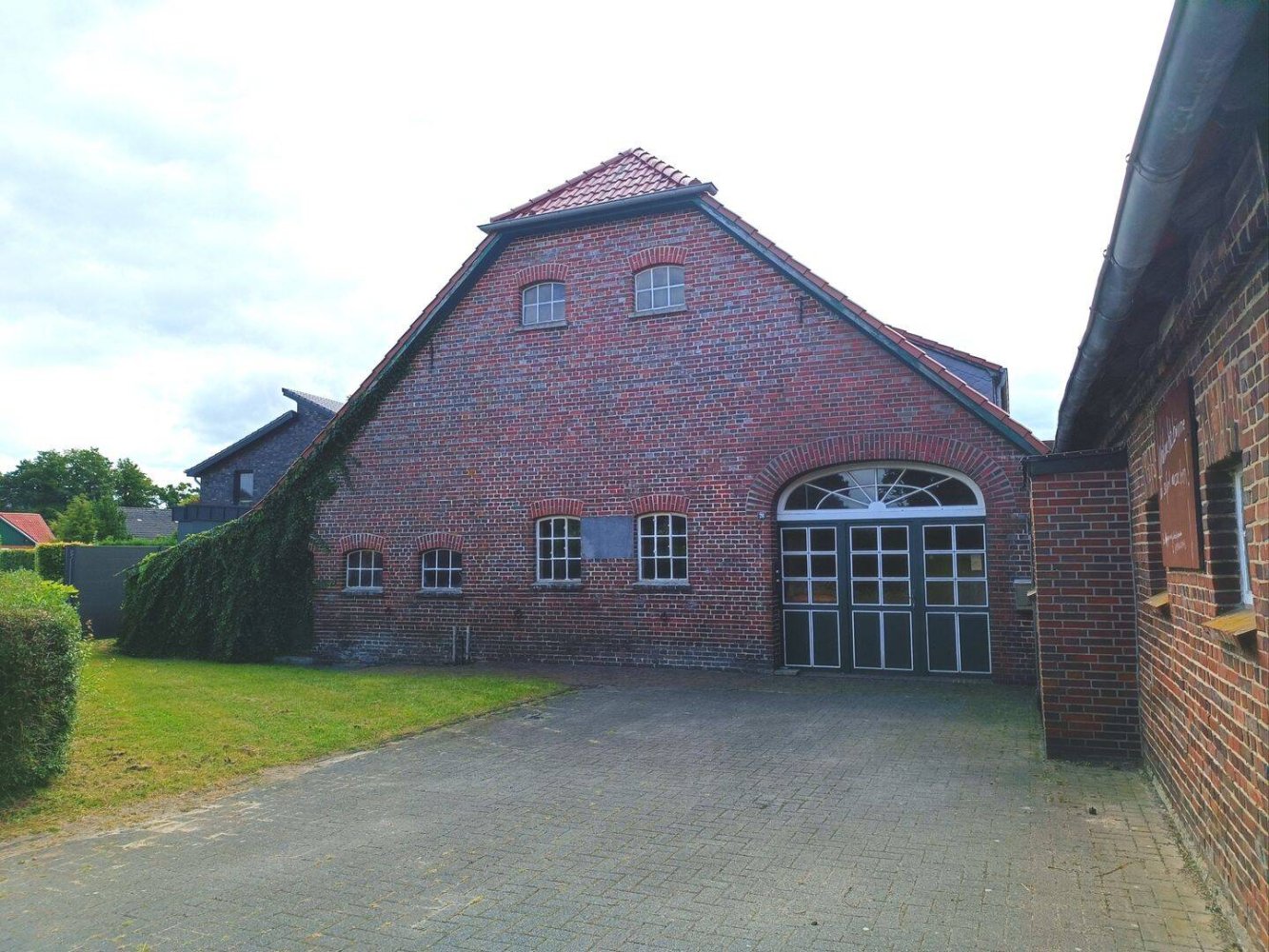 5 rooms Townhouse in Friesland, Germany No. 268488