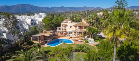8 bedrooms Villa in Estepona, Spain No. 24203 48
