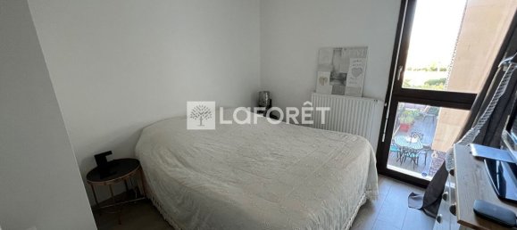 2 bedrooms Apartment in Les Pavillons-sous-Bois, France No. 352049 5