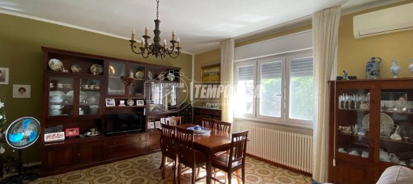 4 Schlafzimmer Wohnung in San Prospero, Italy, Nr. 316826 4