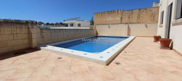 Бунгало с 3 спальнями в Иклин, Мальта № 10710 2