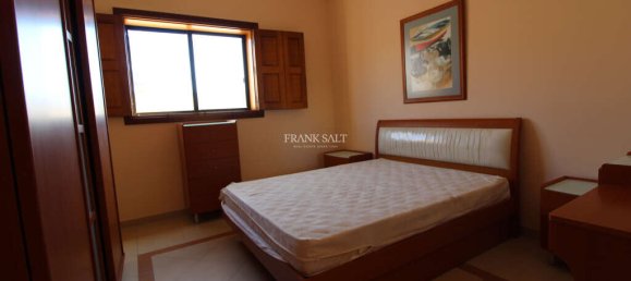 Бунгало с 3 спальнями в Иклин, Мальта № 10710 12