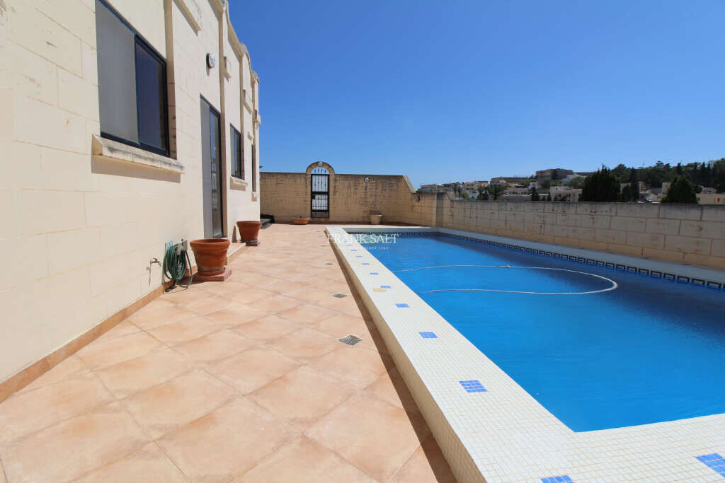 Бунгало с 3 спальнями в Иклин, Мальта № 10710