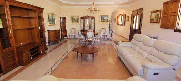 Бунгало с 3 спальнями в Иклин, Мальта № 10710 4