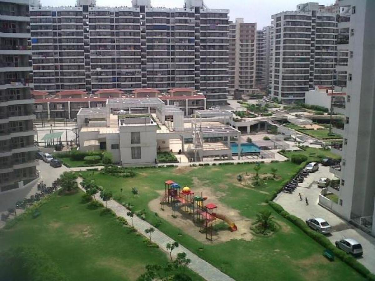 2 Schlafzimmer Haus in Noida, India, Nr. 55159