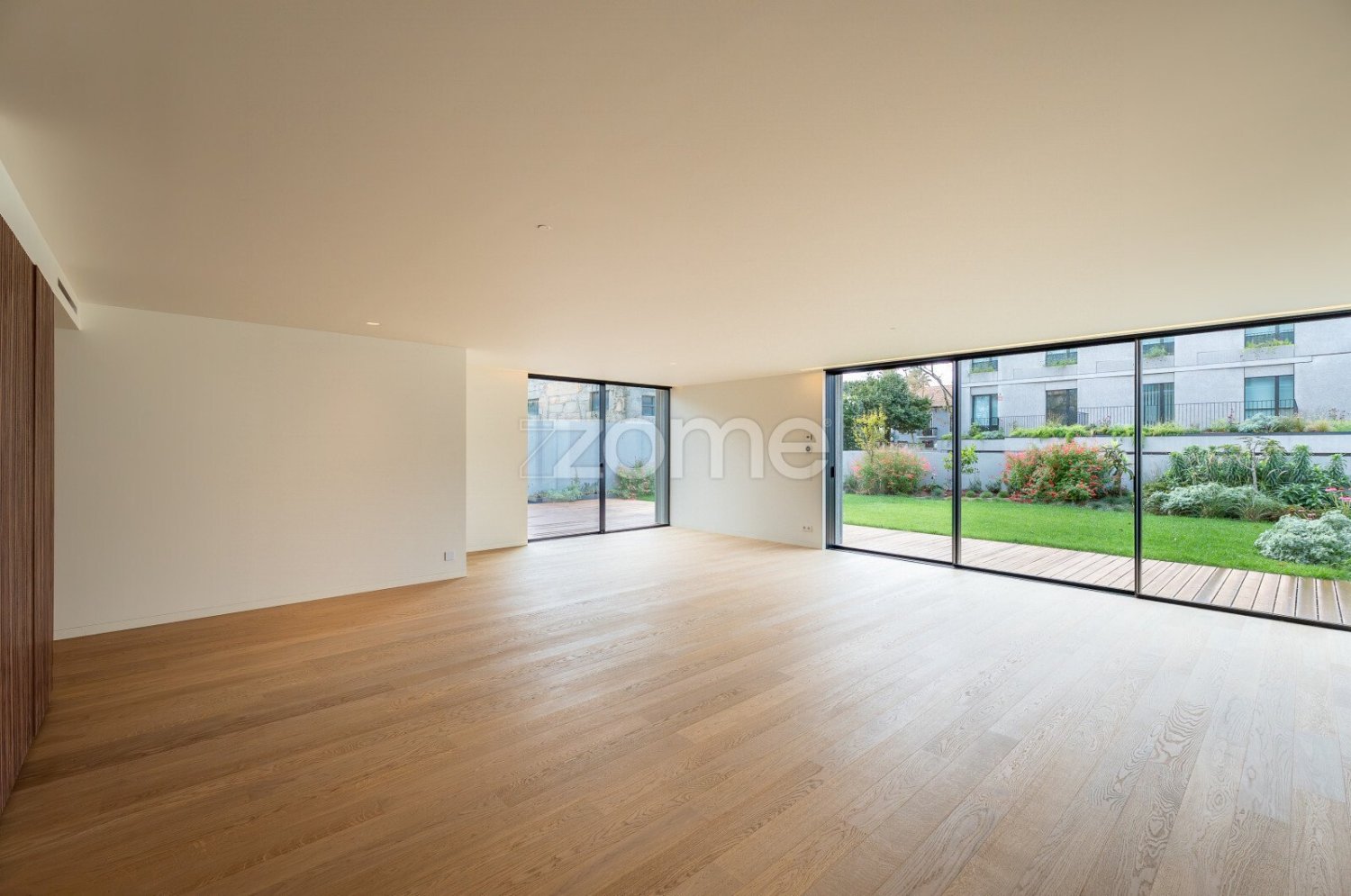 4 bedrooms Apartment in Porto, Portugal No. 109959