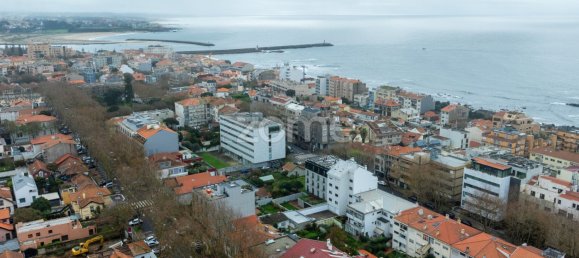 4 bedrooms Apartment in Porto, Portugal No. 109959 8