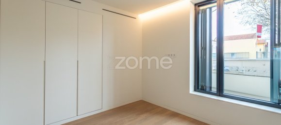 4 bedrooms Apartment in Porto, Portugal No. 109959 9