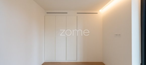 4 bedrooms Apartment in Porto, Portugal No. 109959 10