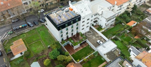 4 bedrooms Apartment in Porto, Portugal No. 109959 3