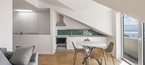 250m² Building in Lisbon, Portugal No. 117051 10