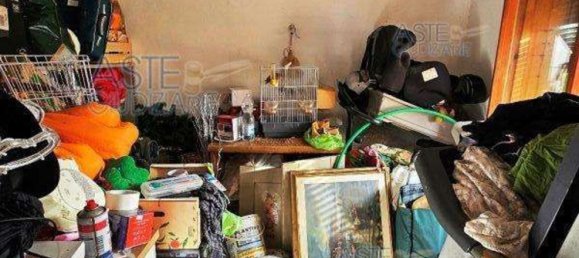 4 rooms Apartment in Livorno, Italy No. 41725 6