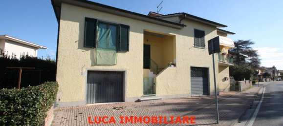 Casa de 4 habitaciónes en Ponte Buggianese, Italy No. 27459 11