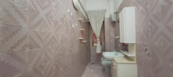 3-salle Appartement à Taranto, Italy No. 30904 22