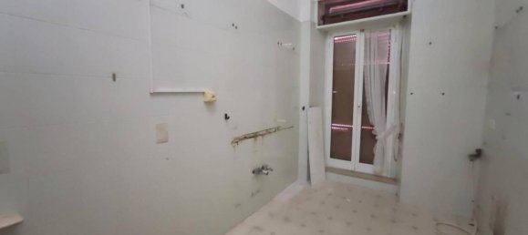 3-salle Appartement à Taranto, Italy No. 30904 20